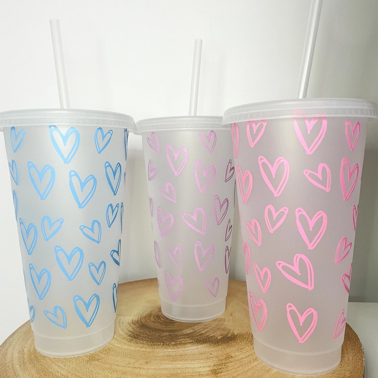 Reusable Cold Cup with pink hearts, Iced coffee cup, tumbler with lid and straw, Coffee mug with hearts, Custom drinkware, gift for her