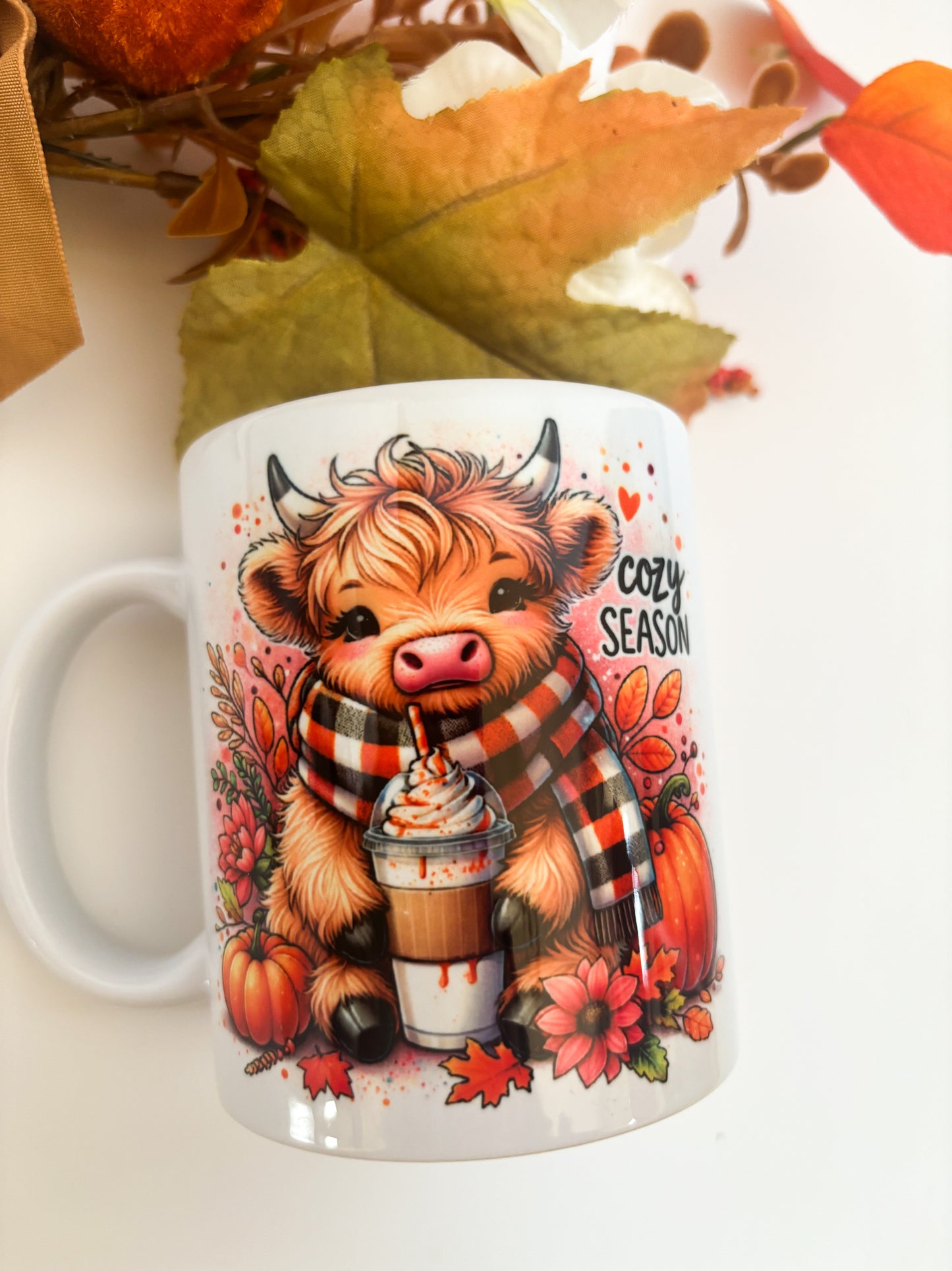 Cute Highland Cow Autumn Mug | 11oz Ceramic Coffee Mug