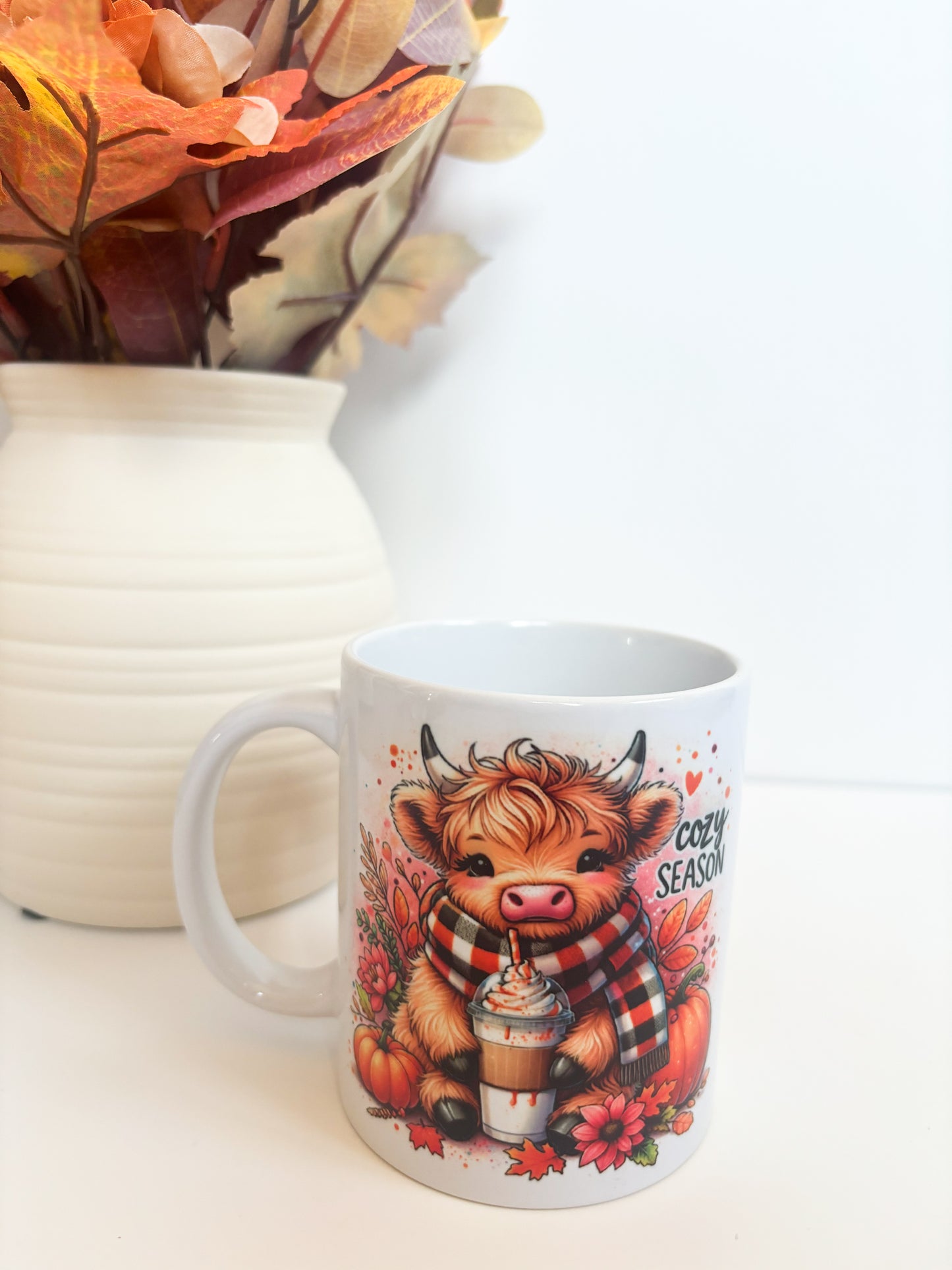 Cute Highland Cow Autumn Mug | 11oz Ceramic Coffee Mug