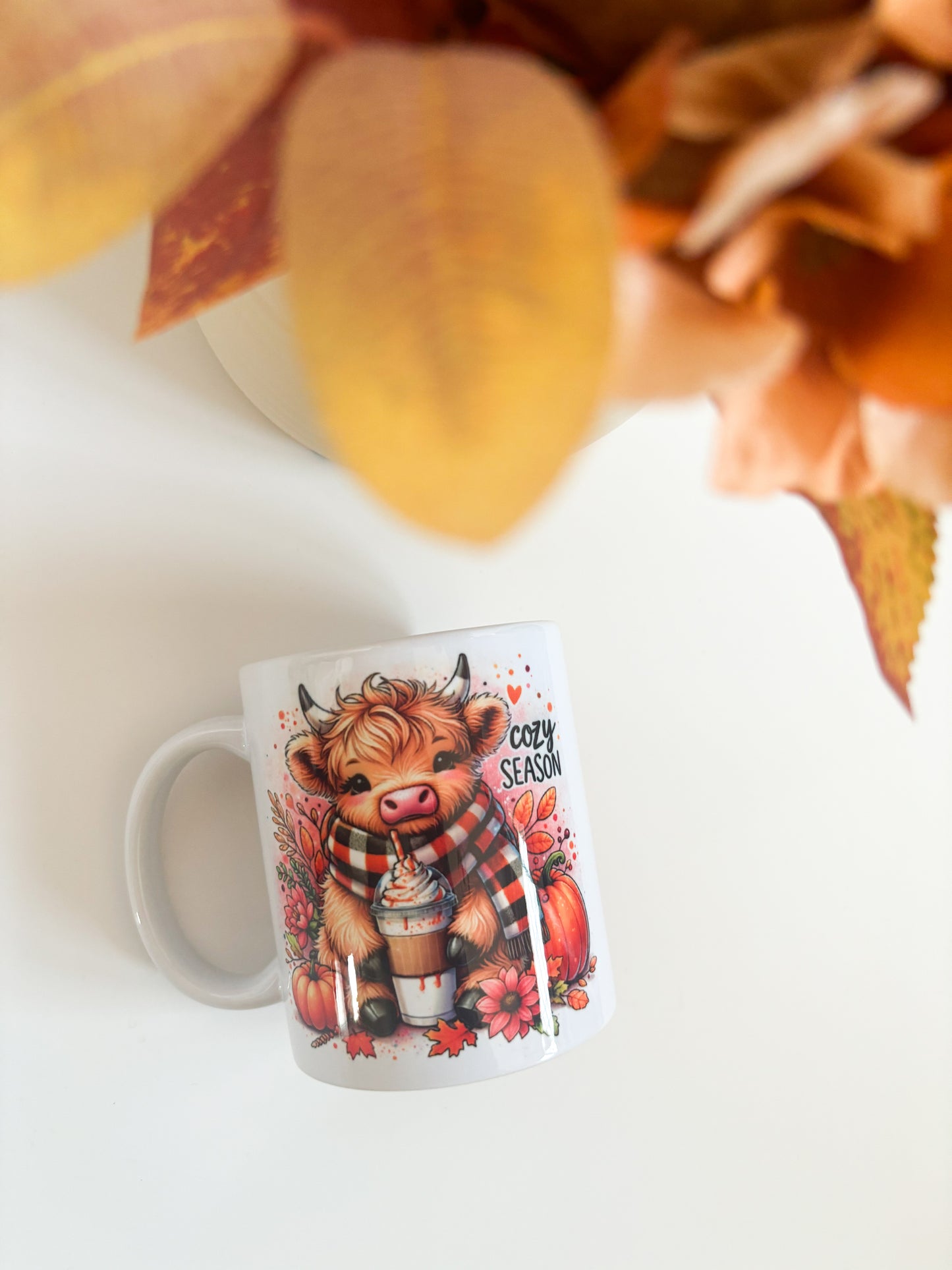Cute Highland Cow Autumn Mug | 11oz Ceramic Coffee Mug