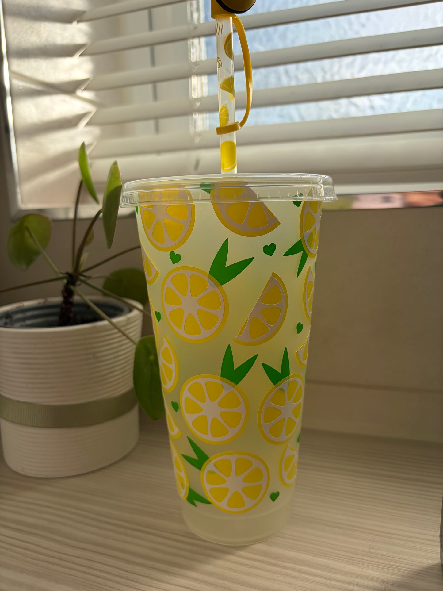 Lemon Cold Cup - 24oz Reusable Tumbler with Straw